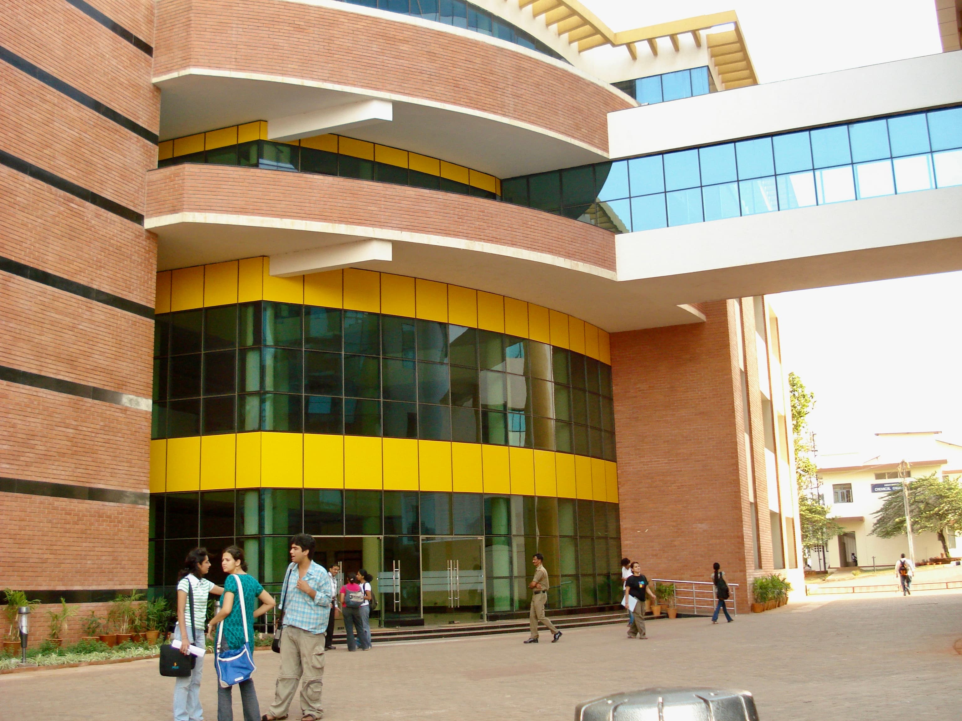 Manipal University Online campus photo